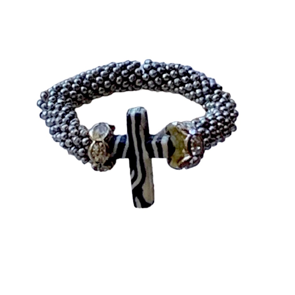 Zebra Print Stretch Cross Ring Silver Tone Women’s Costume Jewelry Animal Print